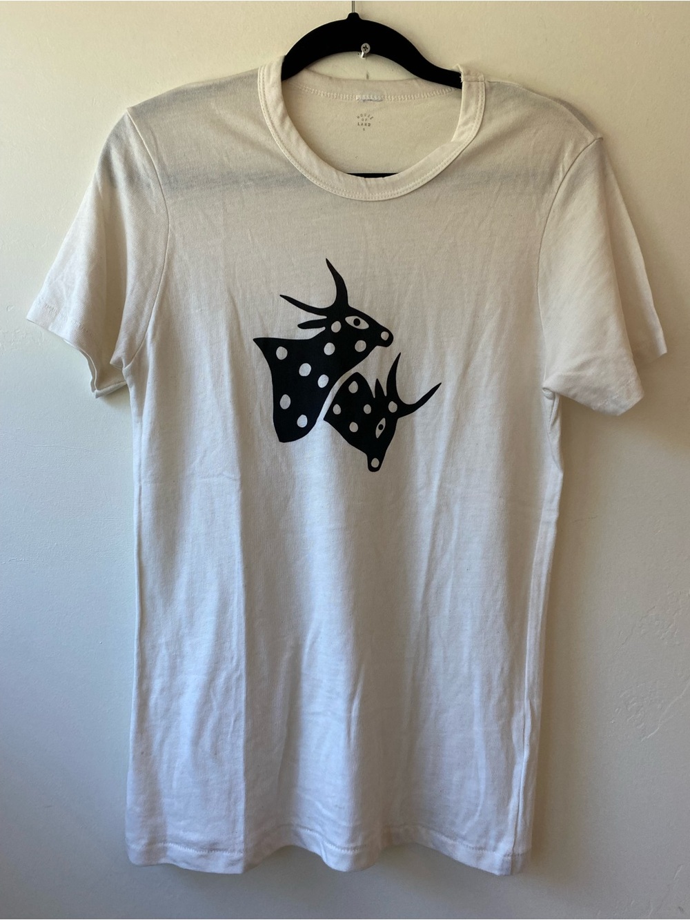 NEW House of Land Dotted Bull Deer Graphic Tee Small